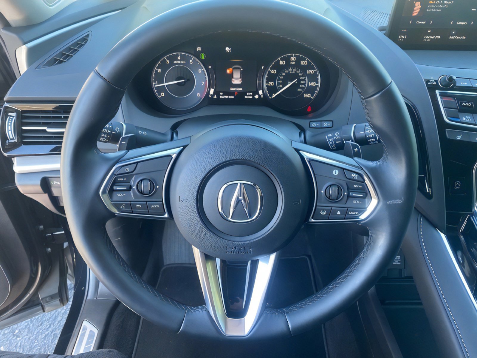 Used 2025 Acura RDX SH-AWD w/ Technology Package image 13