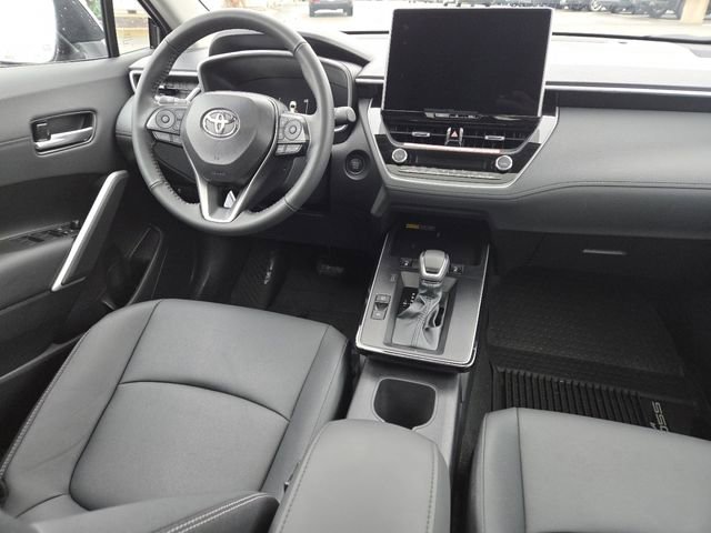 Used 2026 Toyota Corolla Cross XLE w/ Convenience Package image 28