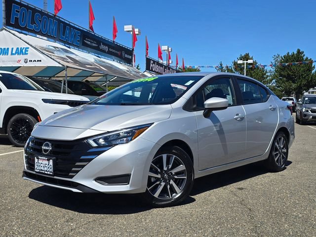 Used 2025 Nissan Versa SV FWD image 3