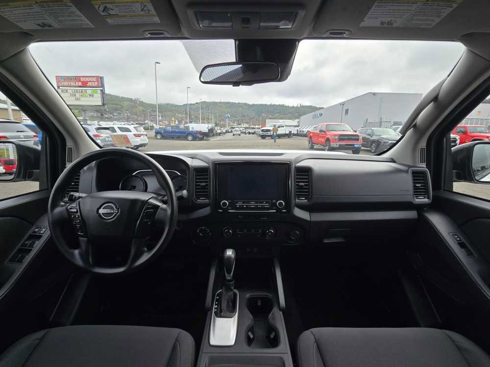 Used 2023 Nissan Frontier S w/ Tow Package image 15