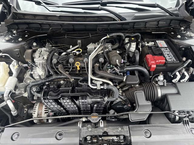 Used 2024 Nissan Altima 2.5 SV image 14