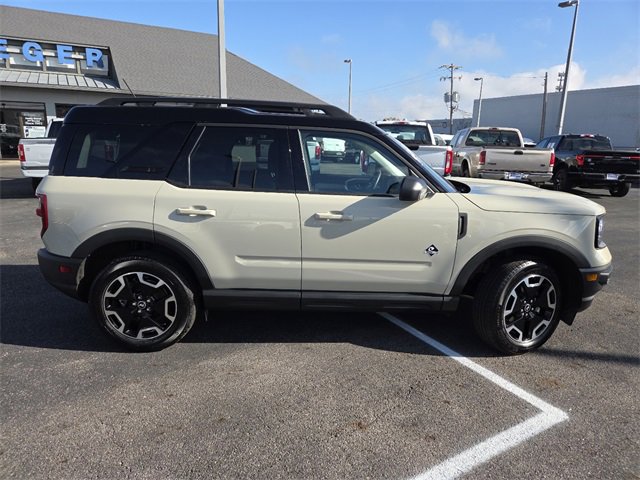 Used 2024 Ford Bronco Sport Outer Banks image 27