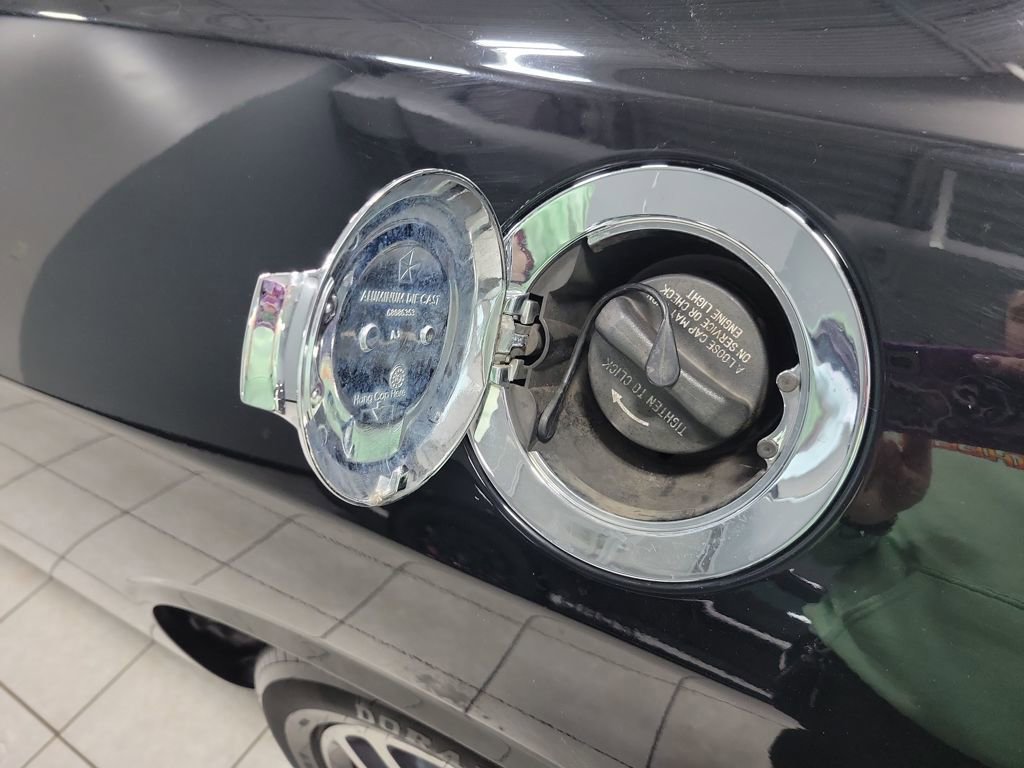 Used 2019 Dodge Challenger GT w/ Driver Convenience Group image 17