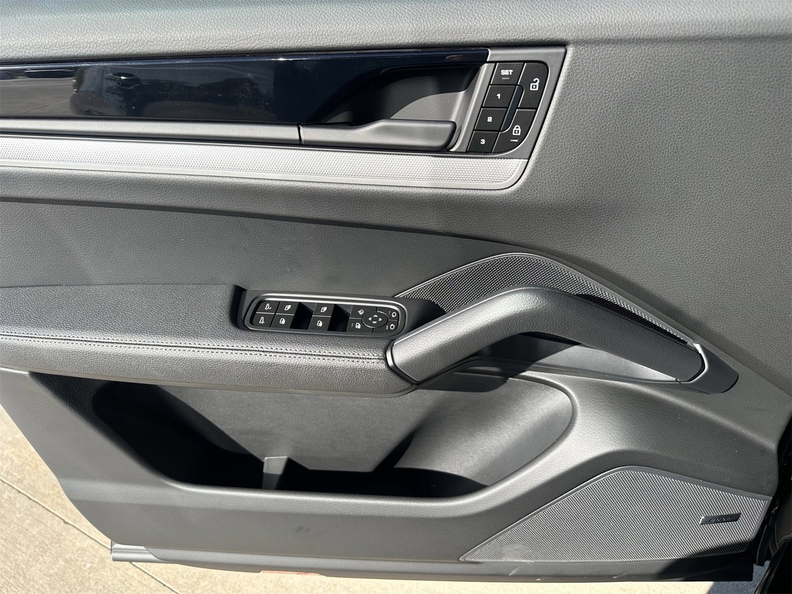 New 2026 Porsche Cayenne Coupe image 15