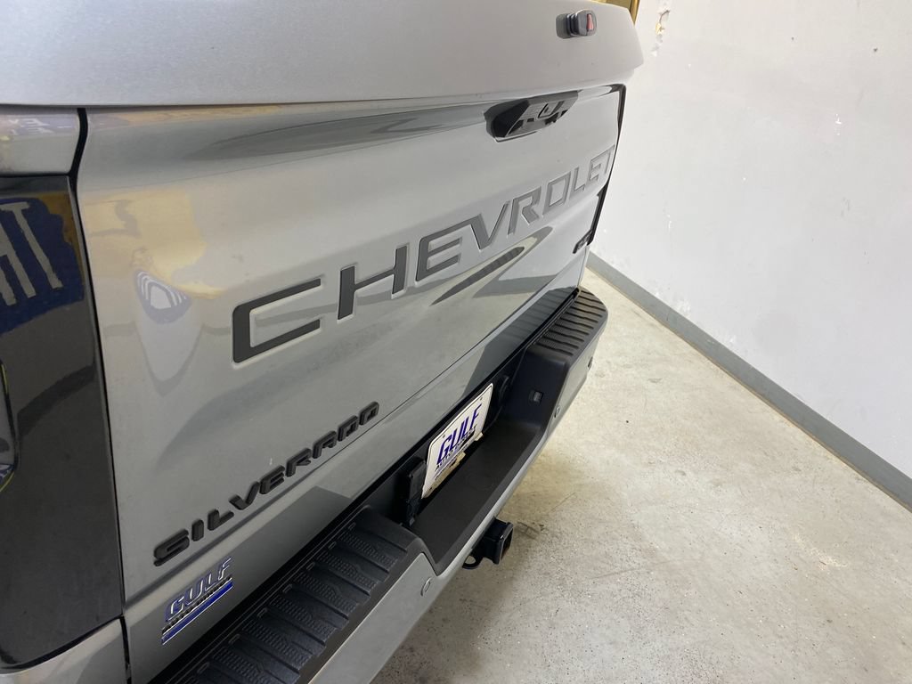 Used 2025 Chevrolet Silverado 1500 RST w/ Convenience Package II AWD/4WD image 18