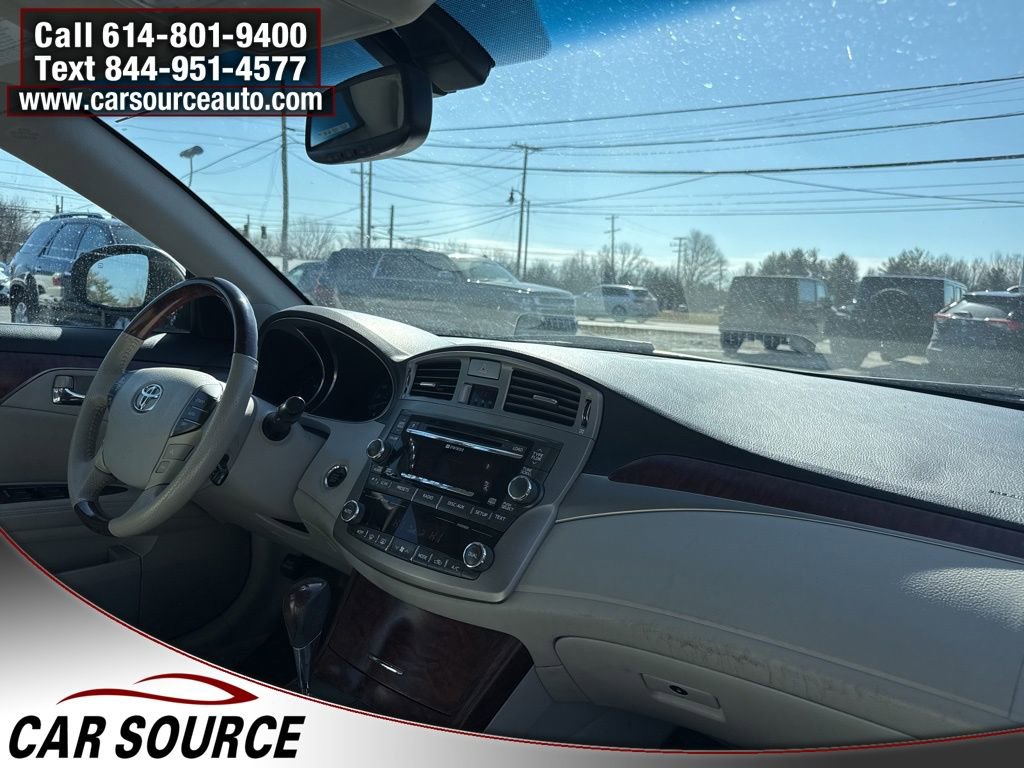 Used 2012 Toyota Avalon Limited image 30