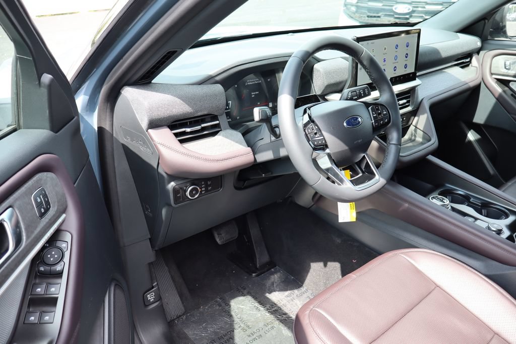 New 2027 Ford Explorer Platinum AWD/4WD image 4