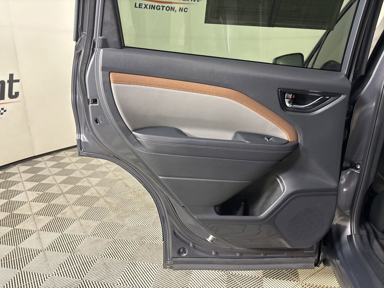 Used 2025 Subaru Forester Sport w/ Popular Package #2 image 20