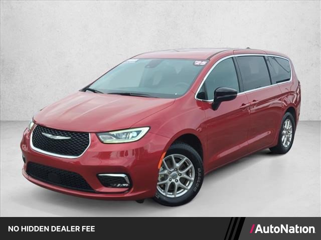 Used 2025 Chrysler Pacifica Select FWD image 1