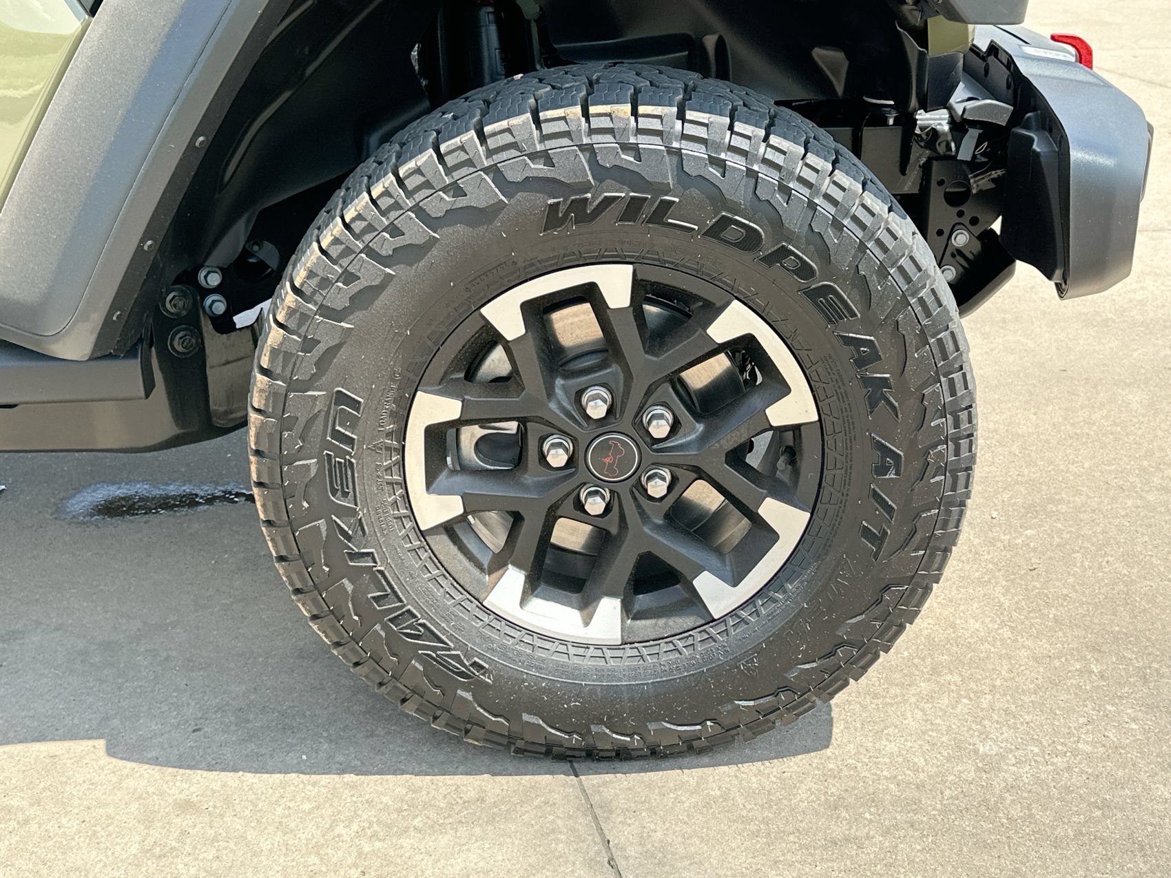Used 2026 Jeep Gladiator Rubicon AWD/4WD image 10