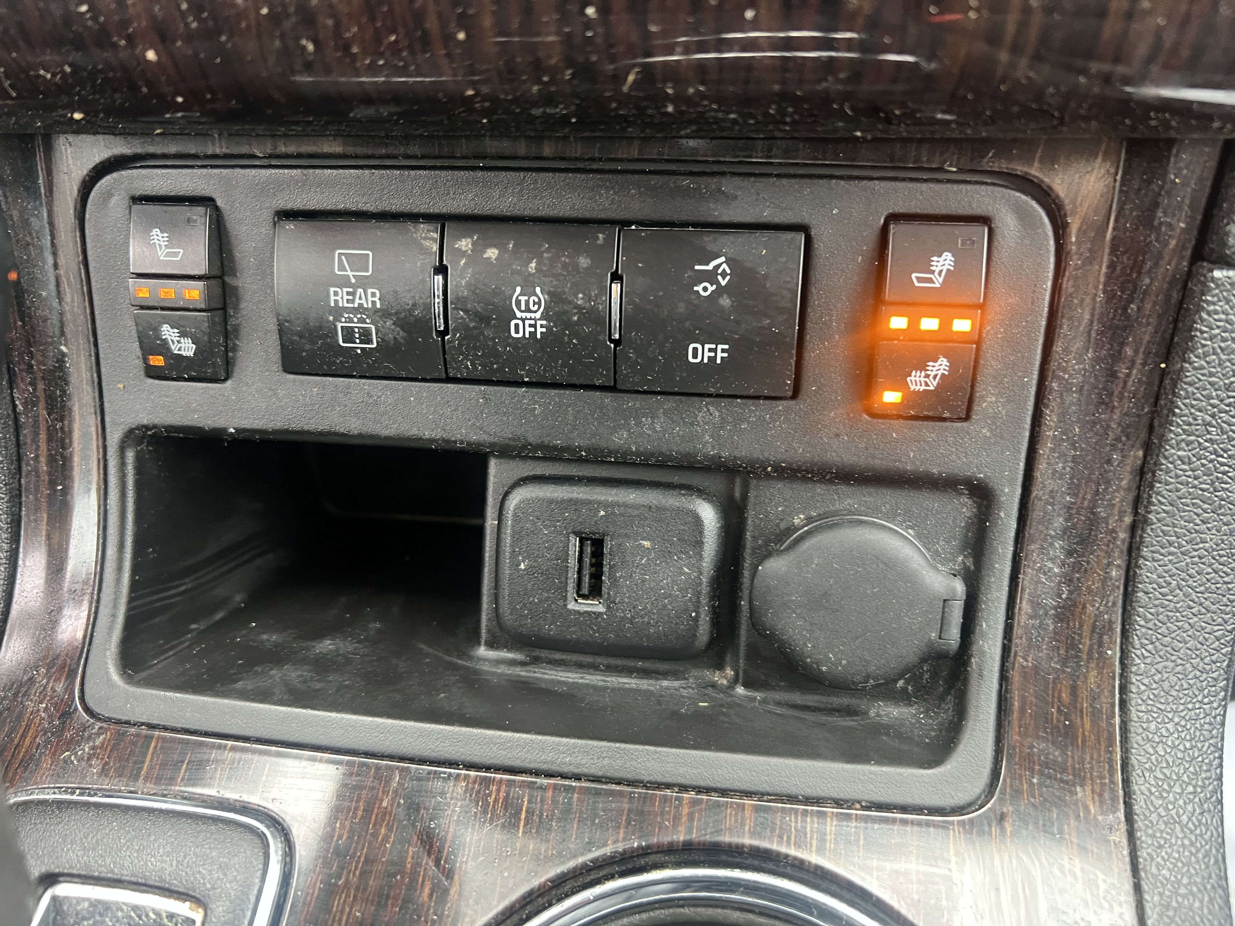 Used 2016 Chevrolet Traverse LT image 24