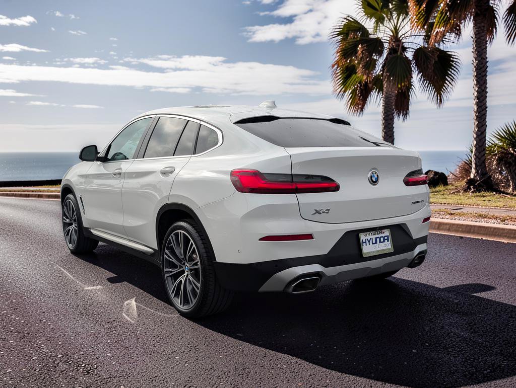 Used 2022 BMW X4 xDrive30i w/ Parking Assistance Package AWD/4WD image 7
