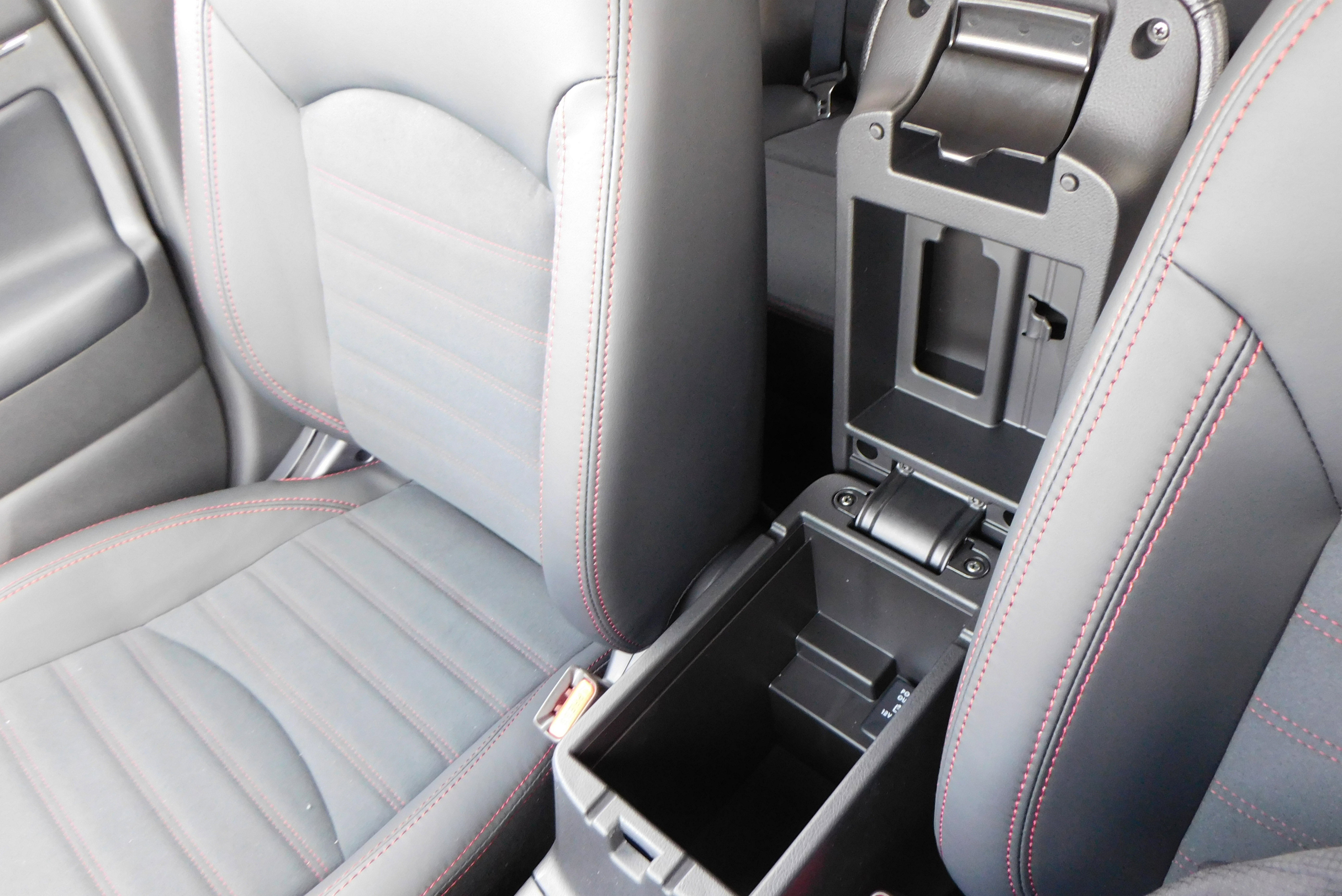 New 2025 Mitsubishi Outlander Sport SE image 33