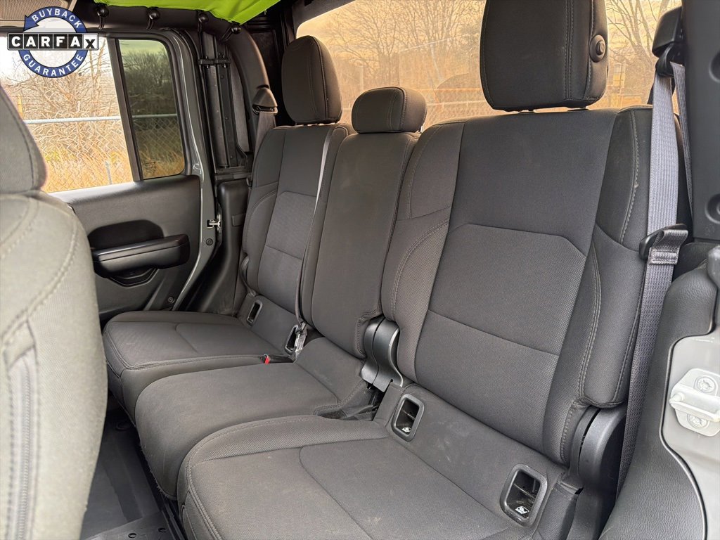 Used 2021 Jeep Gladiator Willys image 17