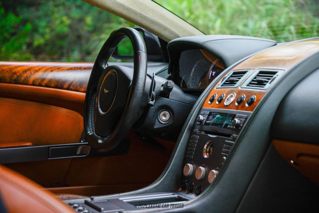 Used 2006 Aston Martin DB9 Volante RWD image 27