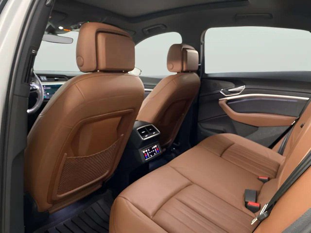 Used 2024 Audi Q8 e-tron Premium Plus w/ Premium Plus Package AWD/4WD image 67