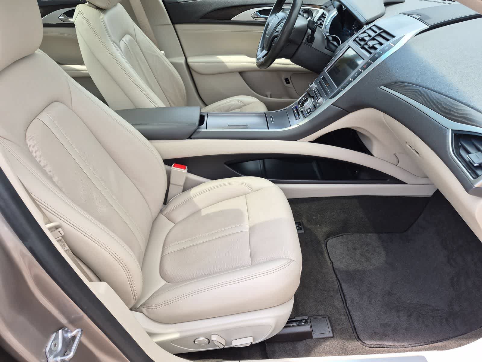 Used 2020 Lincoln MKZ Reserve w/ Elements Package FWD image 23