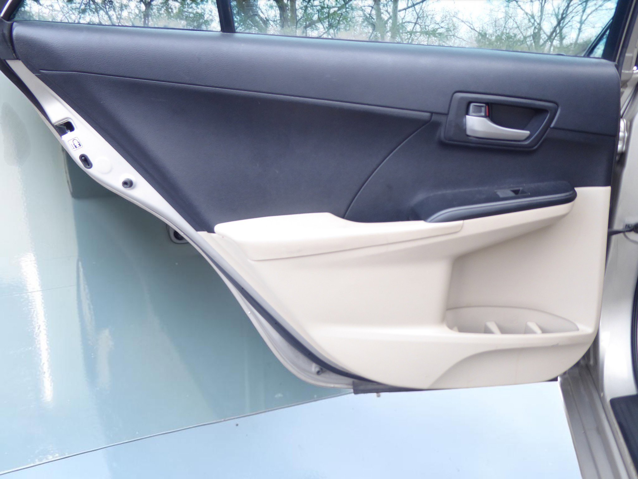 Used 2014 Toyota Camry LE image 20