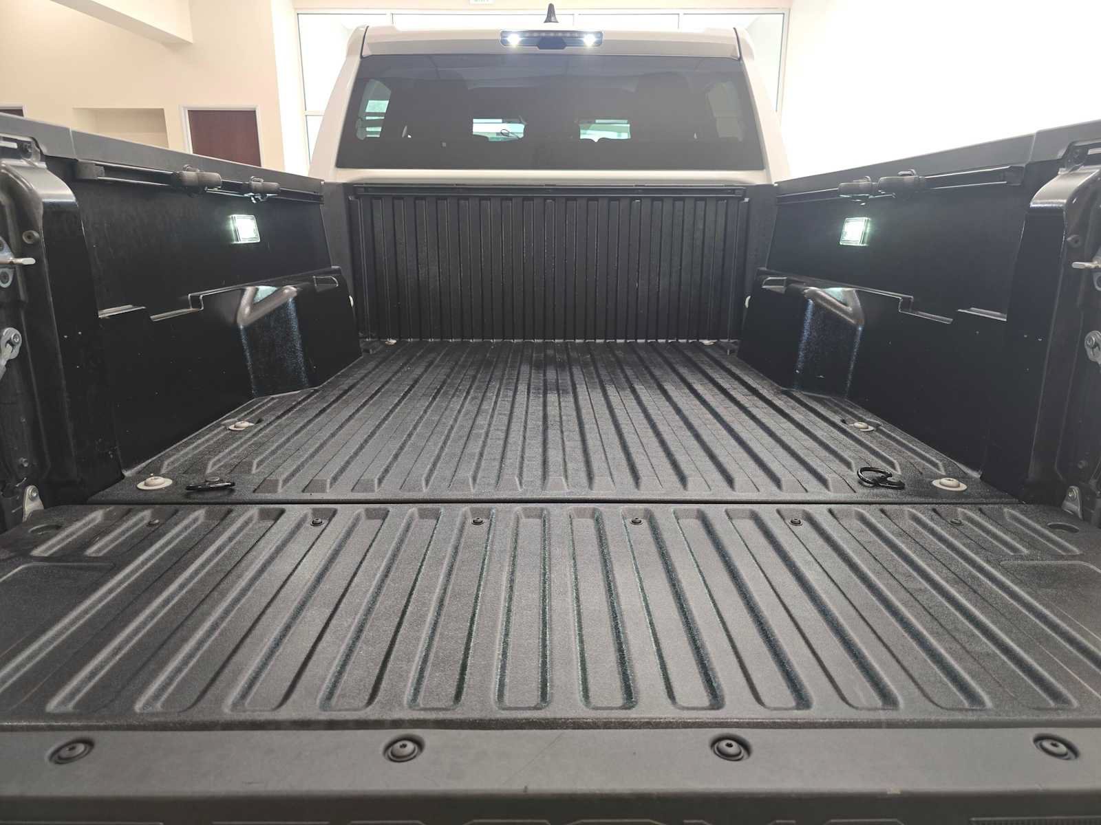 Certified 2025 Toyota Tacoma TRD Off-Road AWD/4WD image 29