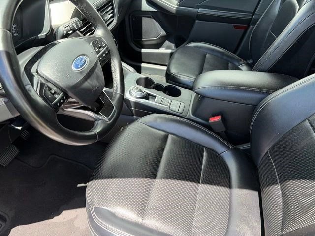 Used 2022 Ford Escape SEL AWD/4WD image 10
