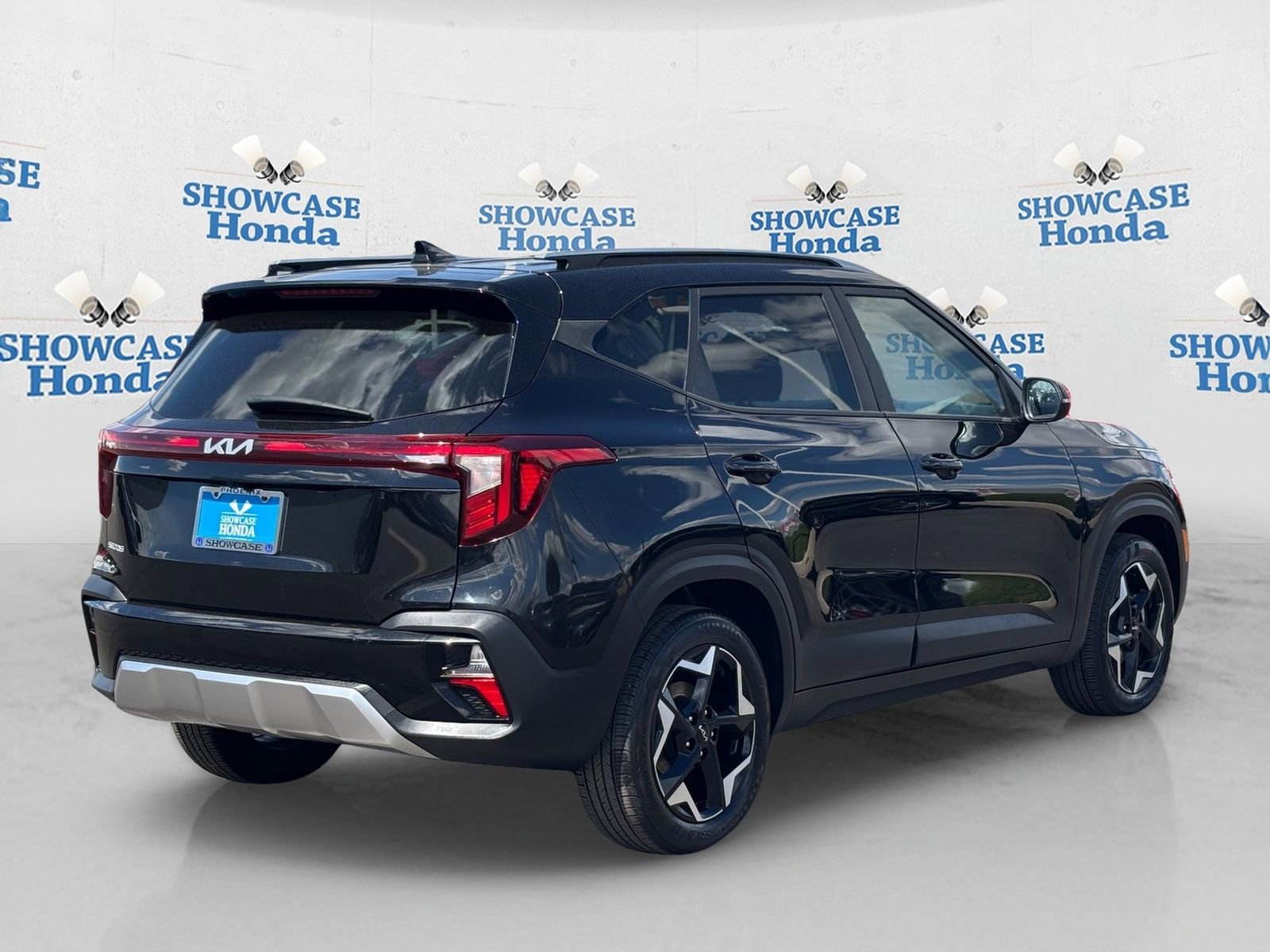 Used 2025 Kia Seltos S image 8