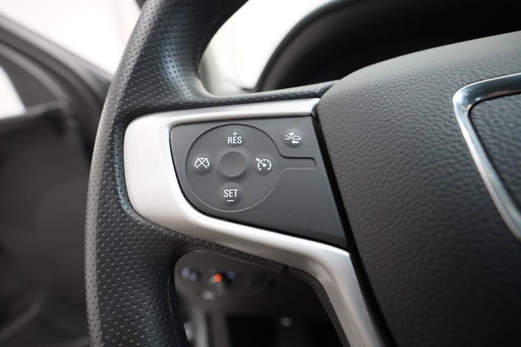 Used 2024 GMC Terrain SLE w/ Driver Convenience Package image 17
