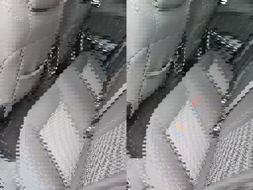 Used 2023 Dodge Charger SXT image 19