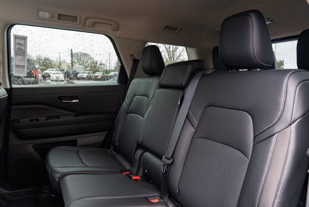 New 2026 Nissan Pathfinder SL AWD/4WD image 24