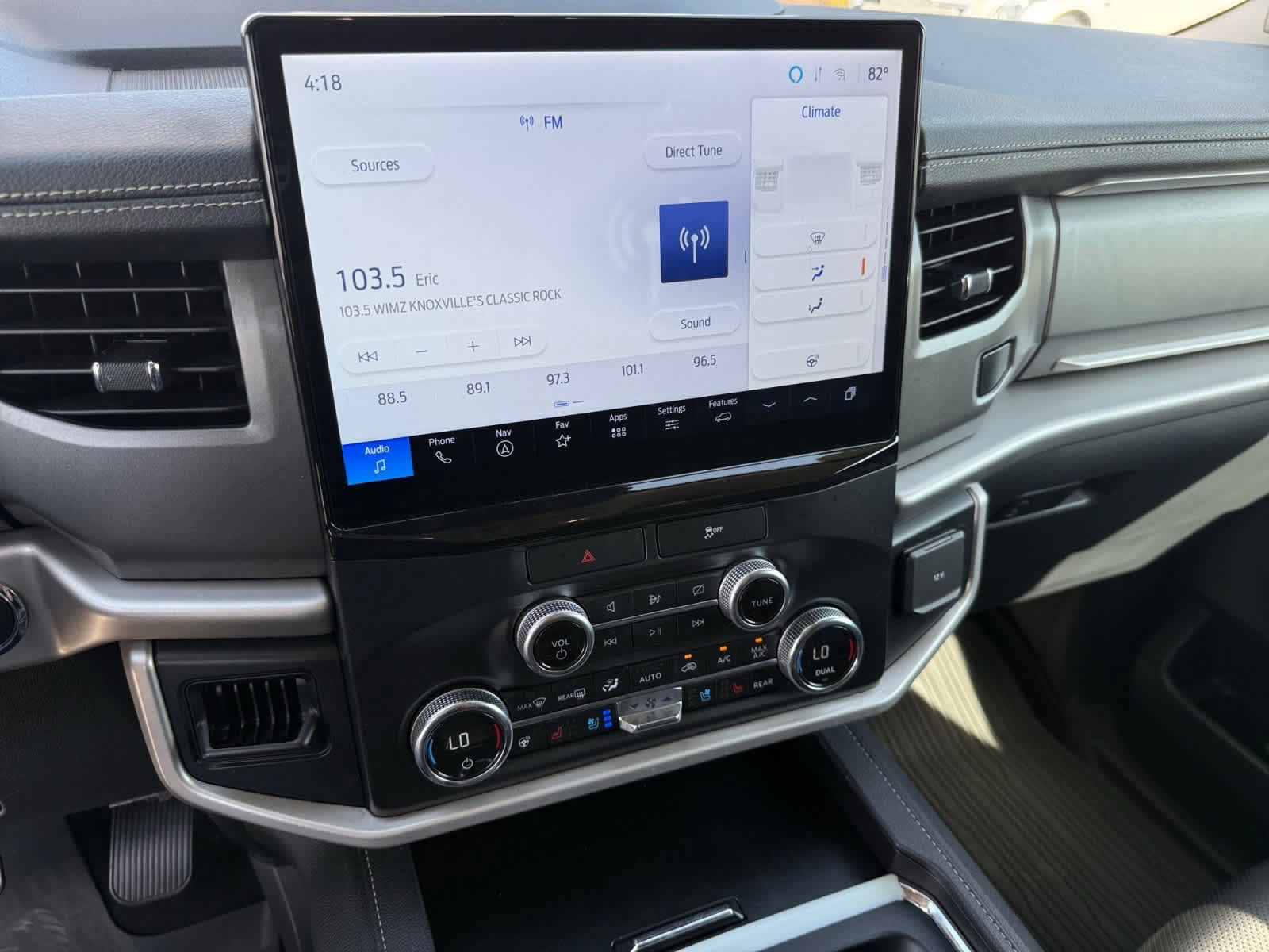 Used 2022 Ford Expedition XLT RWD image 16