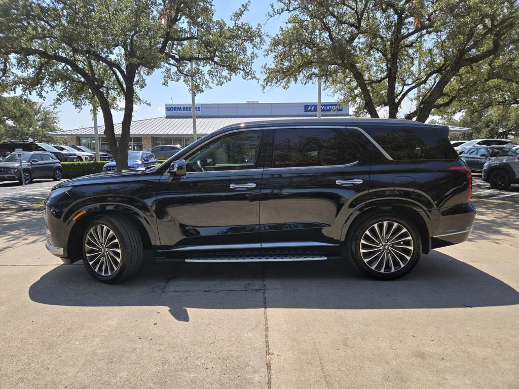 Certified 2025 Hyundai Palisade Calligraphy image 2