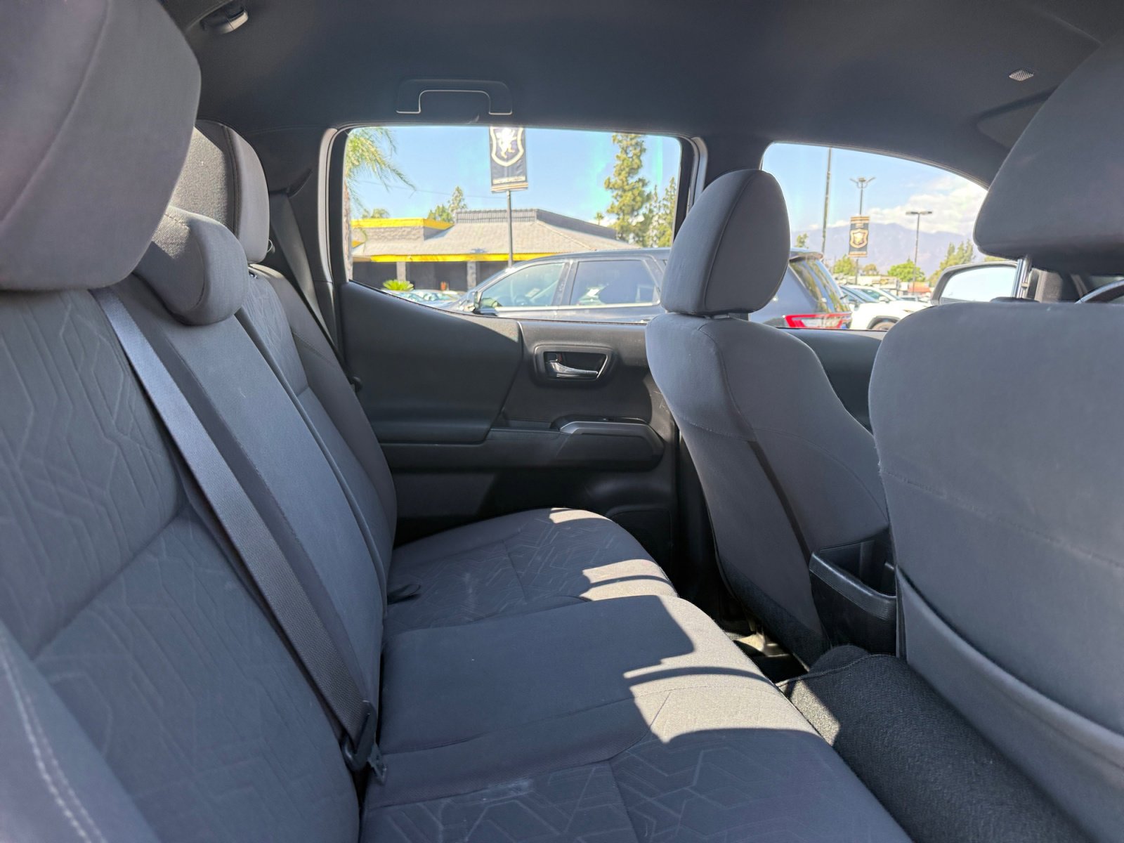 Used 2019 Toyota Tacoma TRD Off-Road image 17