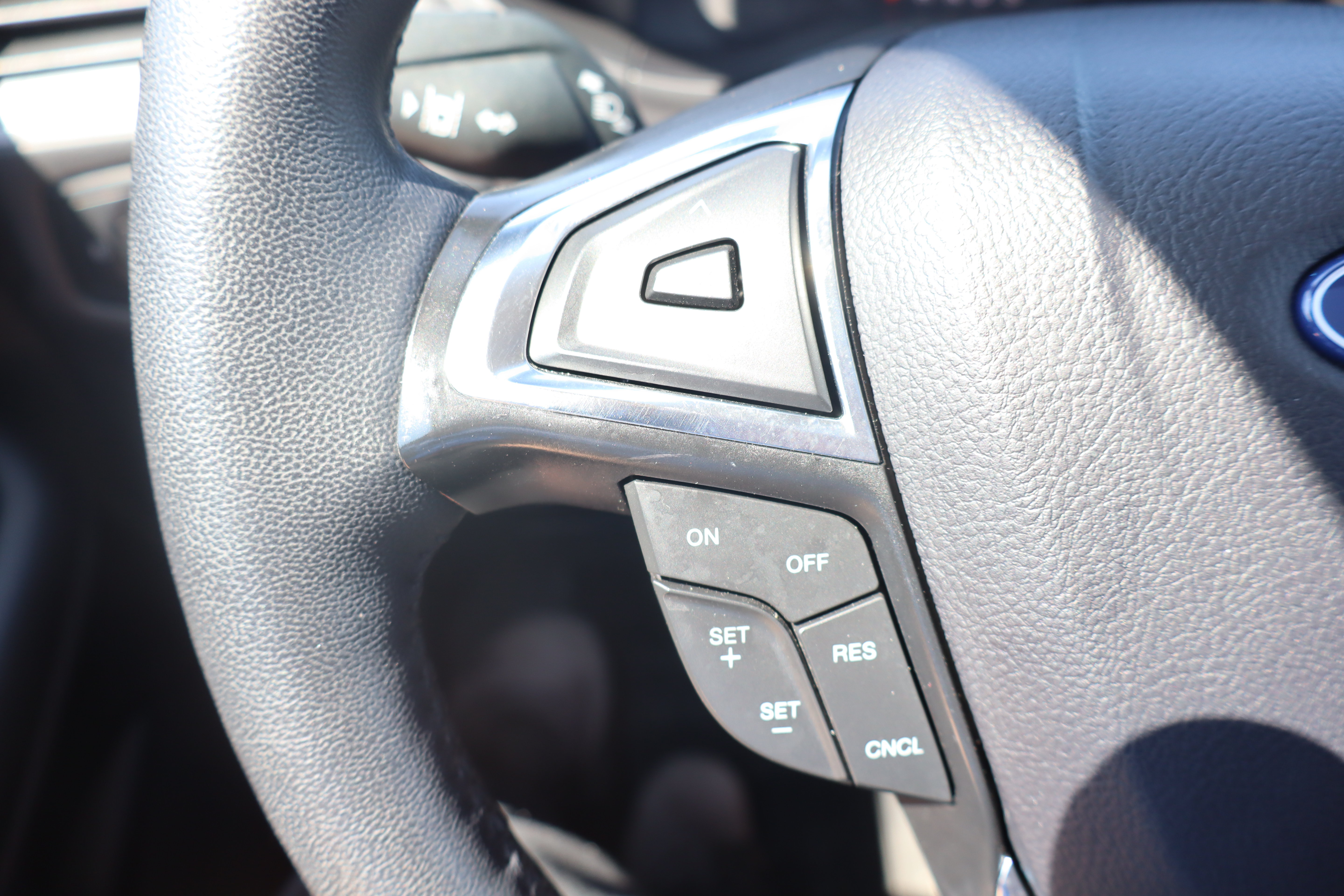 Used 2024 Ford Edge SEL w/ Convenience Package AWD/4WD image 16