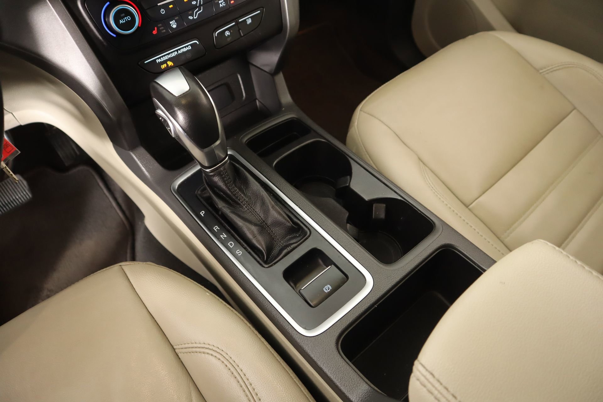 Used 2018 Ford Escape SEL image 8