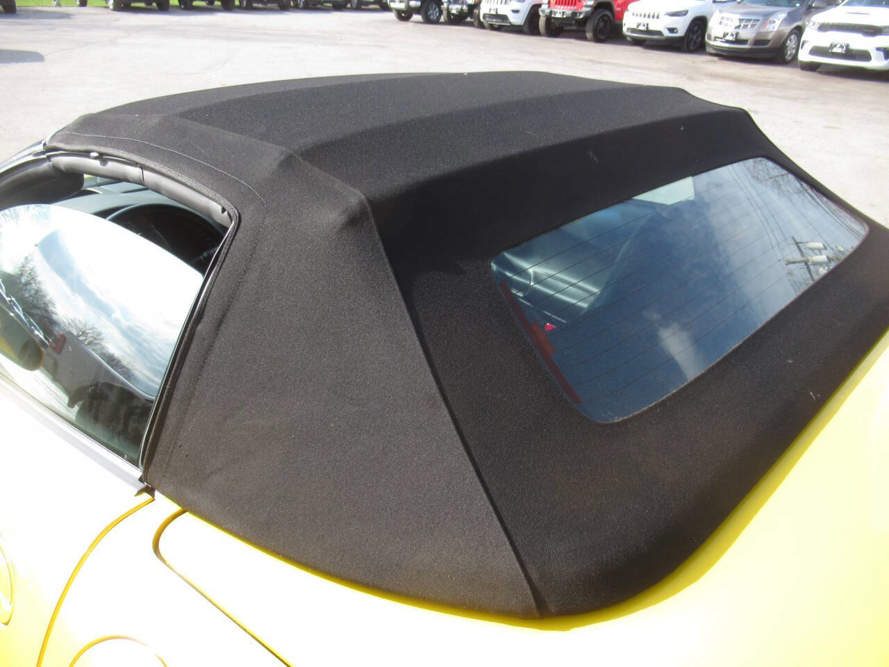 Used 2001 Chevrolet Corvette Convertible w/ Preferred Equipment Group2 image 27