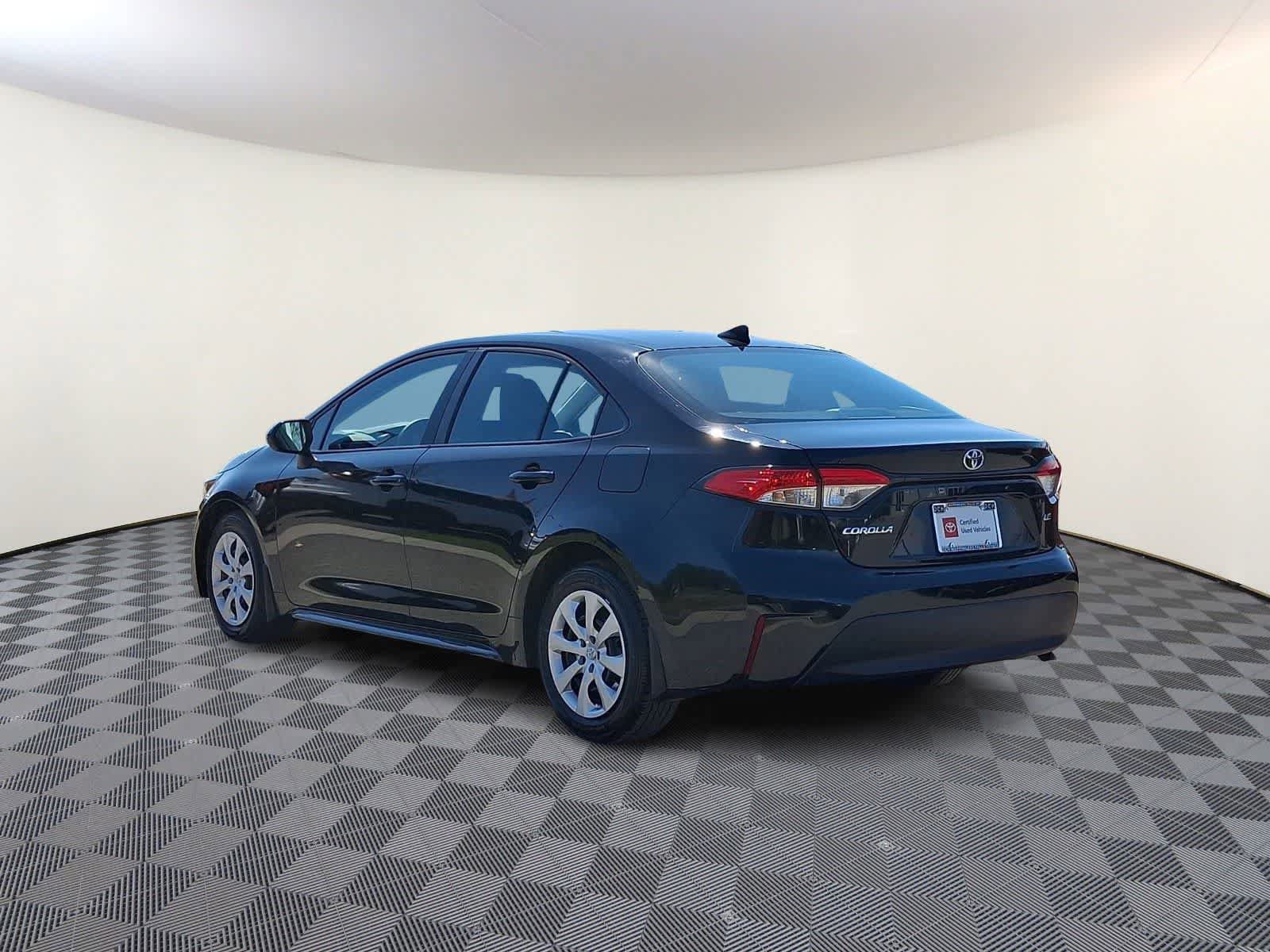 Certified 2023 Toyota Corolla LE image 9