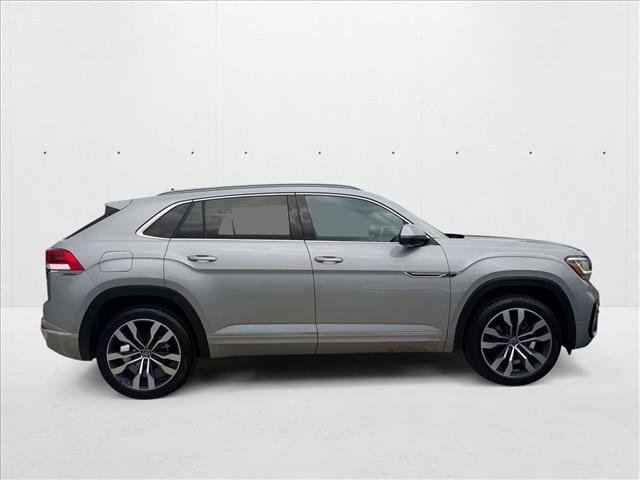 Used 2021 Volkswagen Atlas Cross Sport SEL Premium image 4