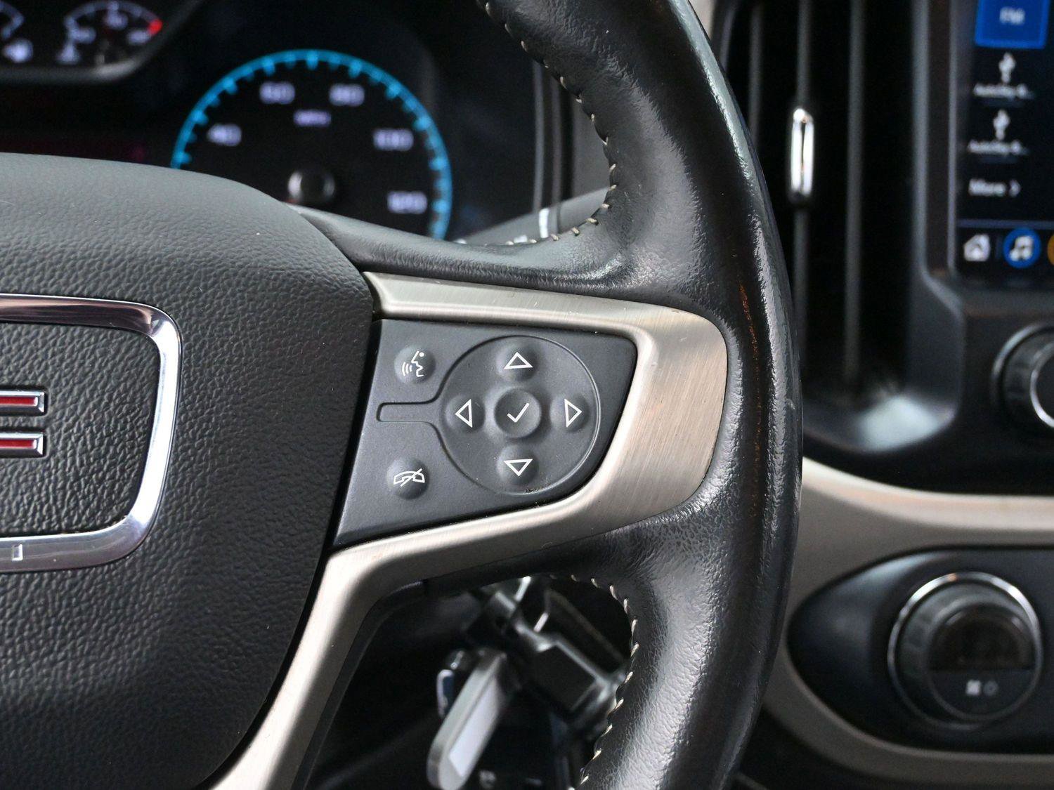 Used 2020 GMC Canyon Denali image 16