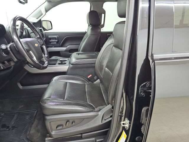 Used 2018 Chevrolet Silverado 1500 LTZ Z71 w/ Redline Edition AWD/4WD image 3