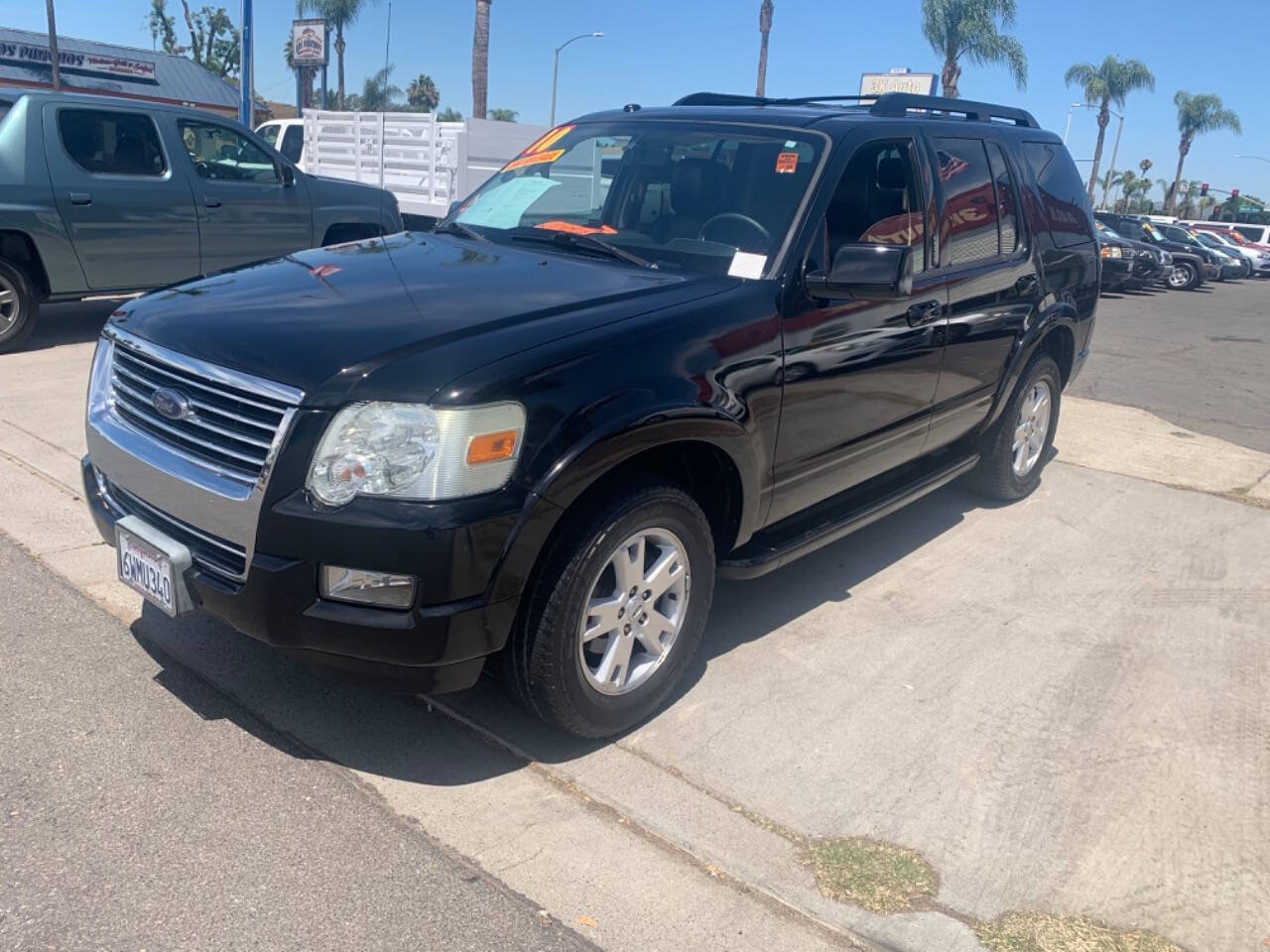 Used 2010 Ford Explorer XLT RWD image 3