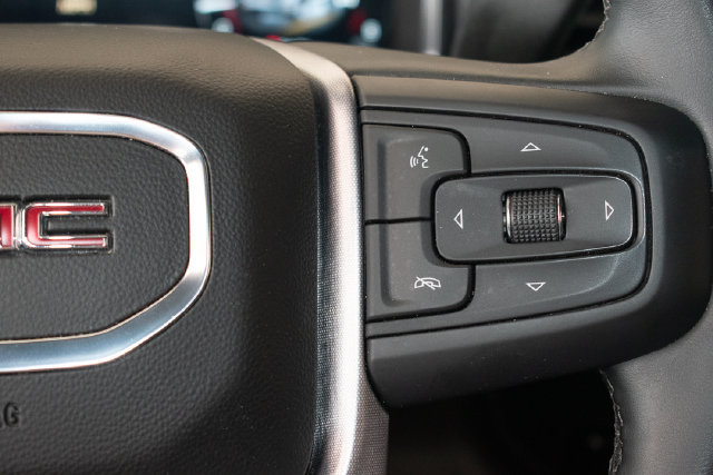 Used 2026 GMC Sierra 1500 SLT AWD/4WD image 23