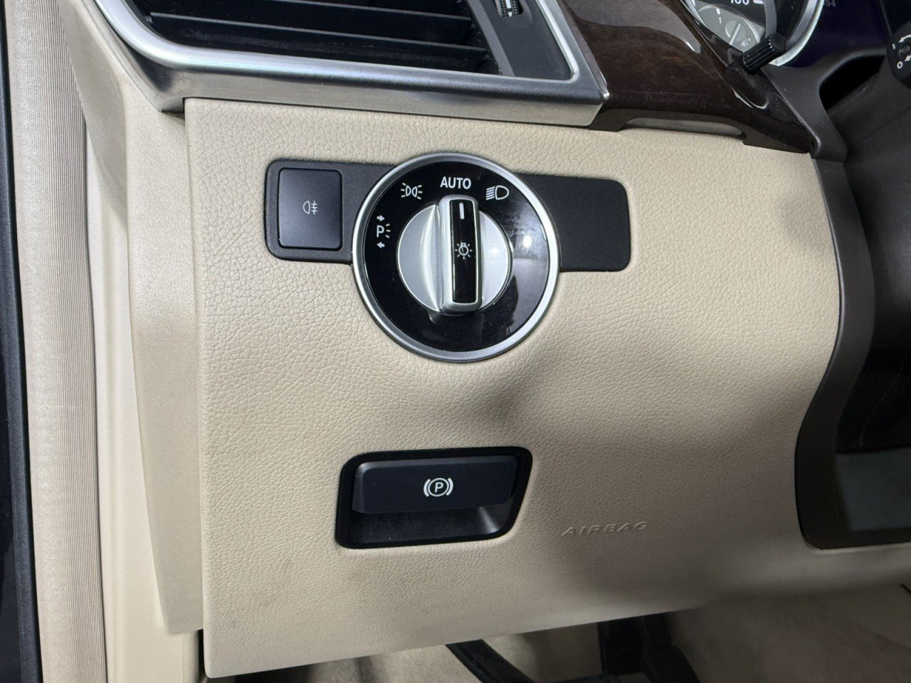 Used 2015 Mercedes-Benz GL 450 4MATIC image 22