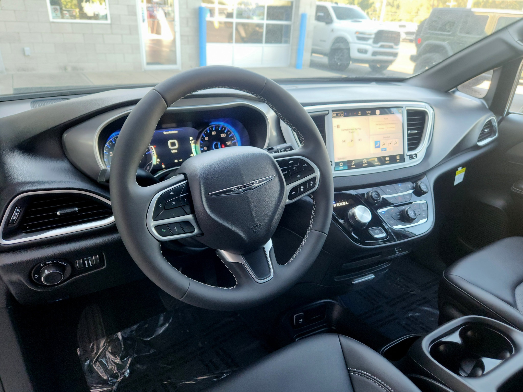 New 2026 Chrysler Voyager LX FWD image 29