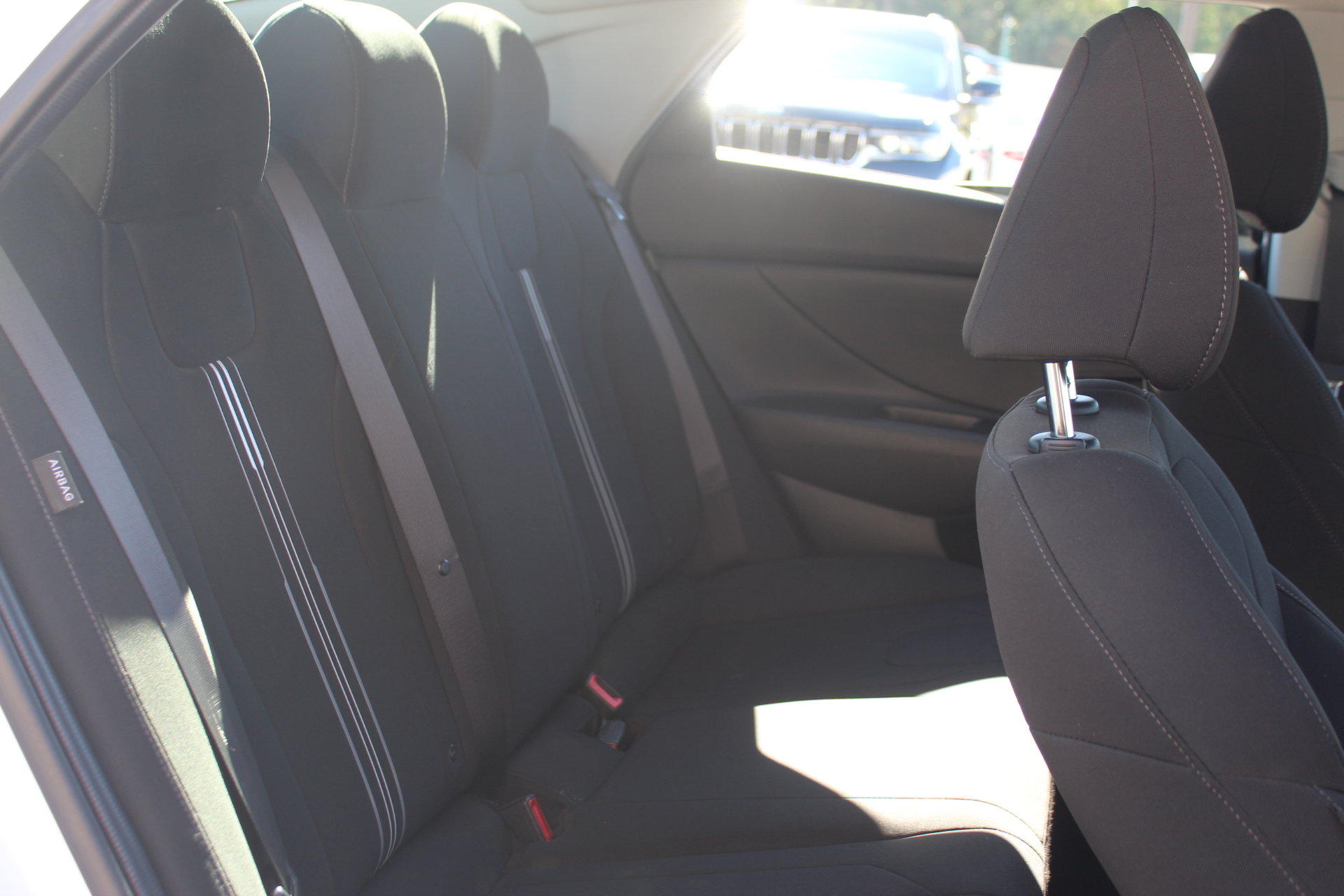 Used 2024 Hyundai Elantra SEL FWD image 27