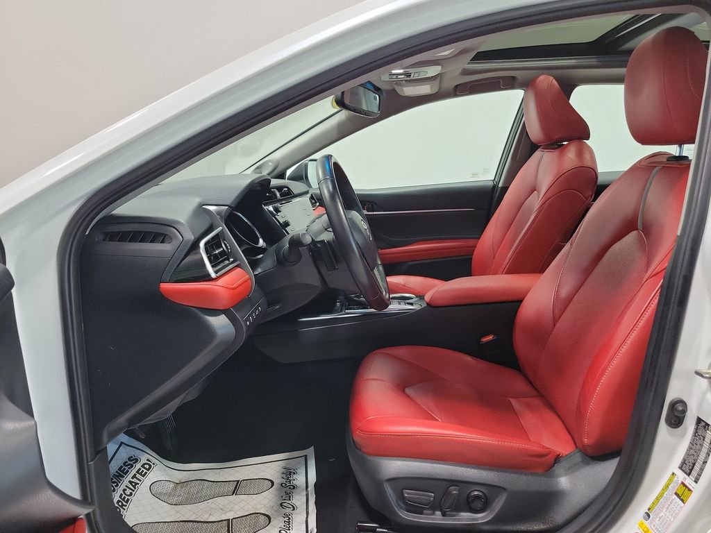 Used 2018 Toyota Camry XSE w/ Driver Assist Package FWD image 2