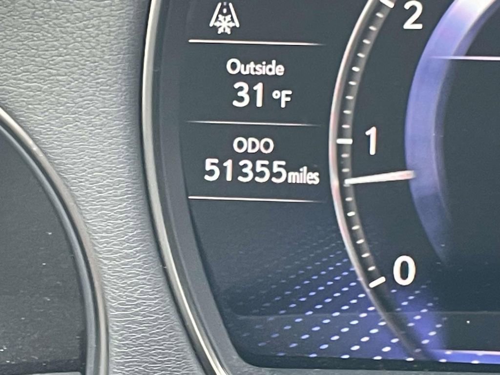 Used 2020 Lexus LS 500 w/ Accessory Package (Z2) image 40