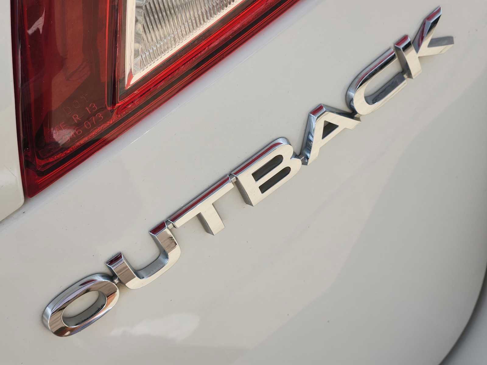 Used 2019 Subaru Outback 2.5i Premium AWD/4WD image 12
