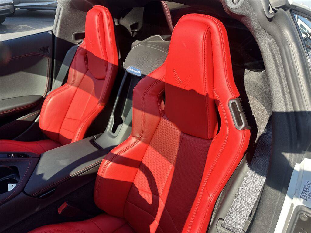 Used 2023 Chevrolet Corvette Stingray Coupe RWD image 18