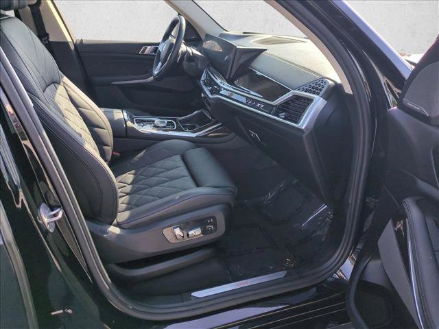 Certified 2024 BMW X7 xDrive40i w/ Premium Package AWD/4WD image 24