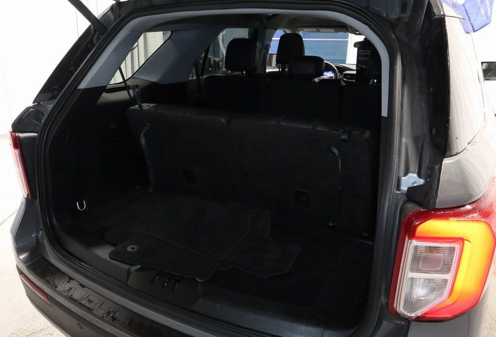 Certified 2023 Ford Explorer XLT w/ Equipment Group 202A image 19