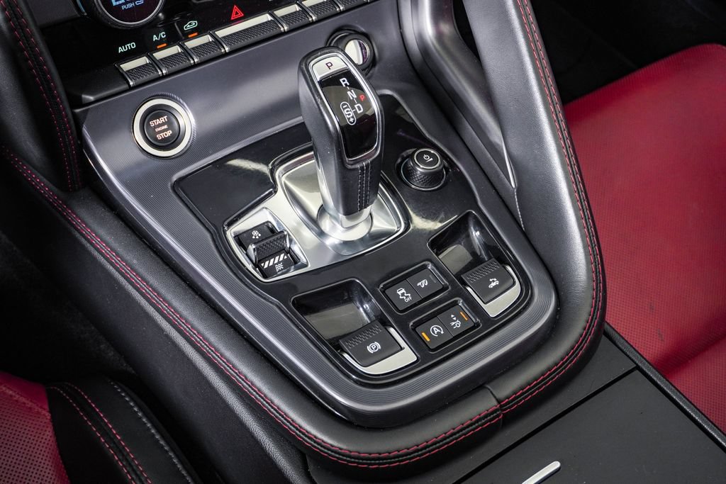 Used 2021 Jaguar F-TYPE R AWD/4WD image 29